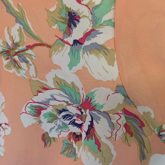 Plus Size Top - Picture 5 of 6